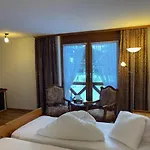 מלון Alpenhof